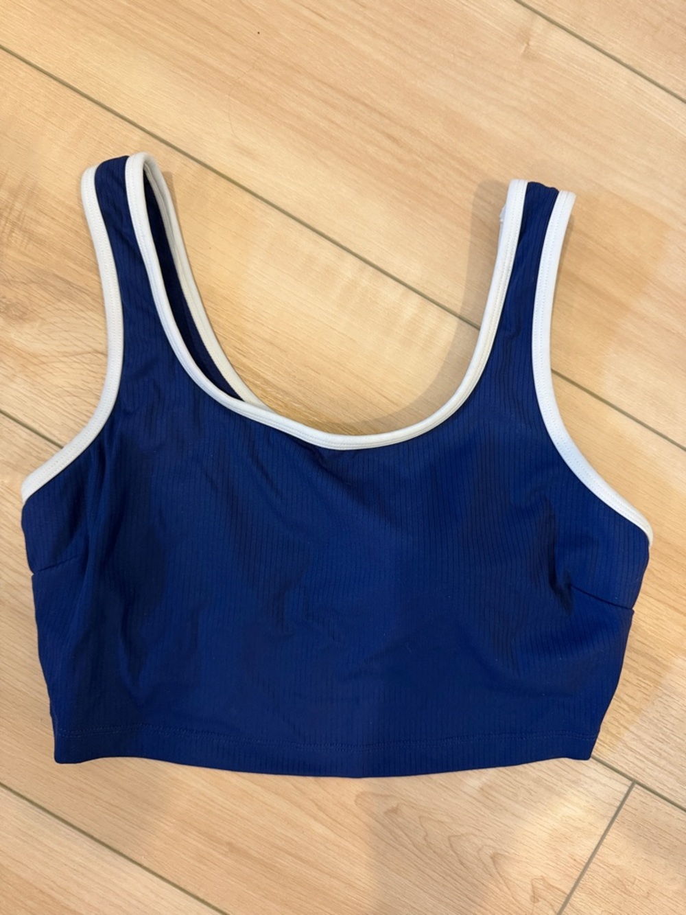 Women’s Tavi Crop Tank with White Trim